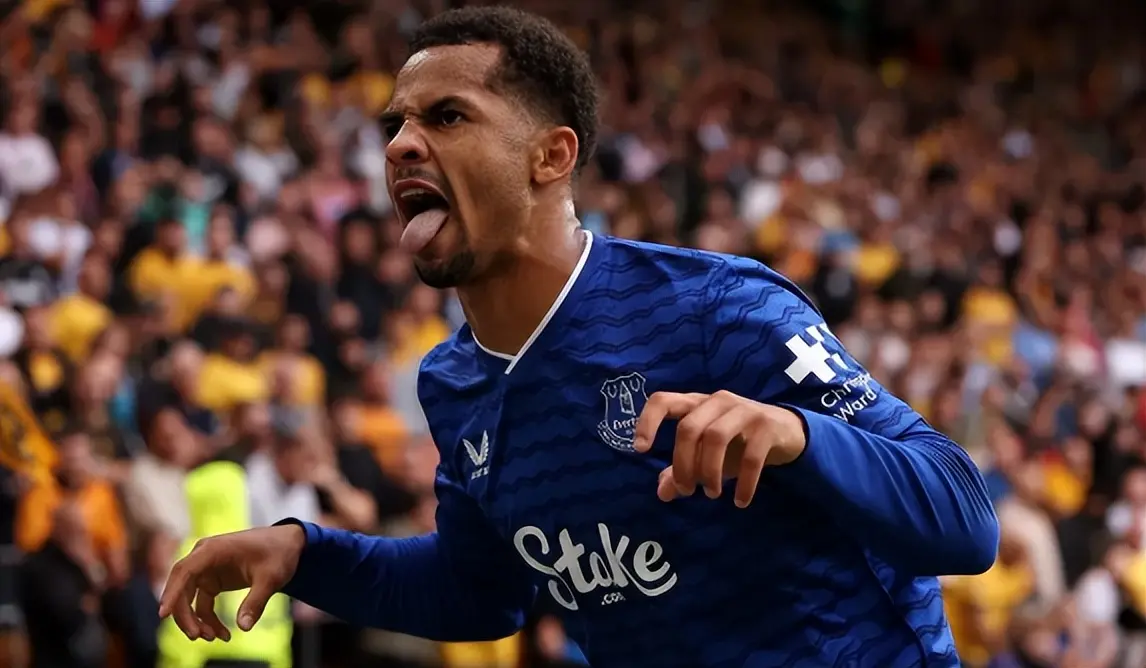 足见他前场, 闪耀英超 足见他前场, 闪耀英超